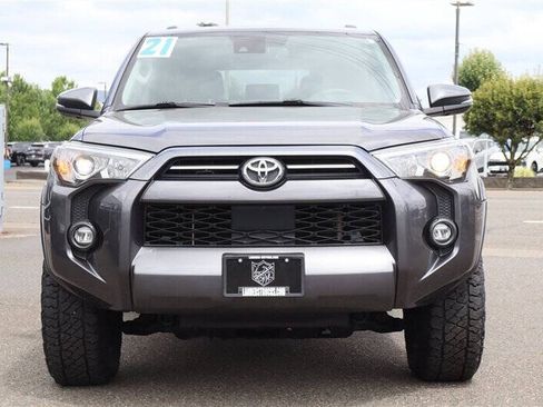 Used 2021 Toyota 4Runner SR5 Premium w/ Moonroof Package AWD/4WD image 8