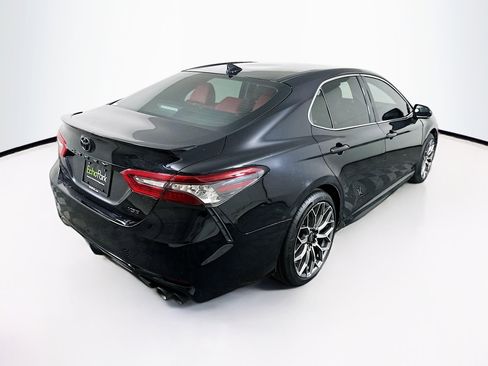 Used 2021 Toyota Camry XSE FWD image 9