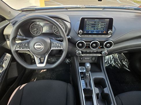 Used 2024 Nissan Sentra SV image 6
