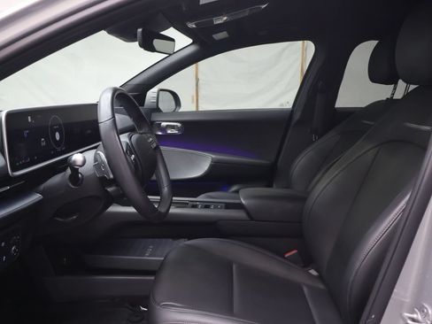 Used 2025 Hyundai Ioniq 6 SEL RWD image 16