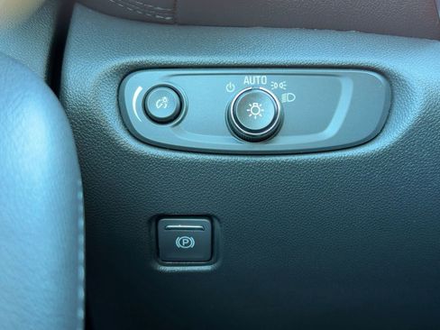 Used 2022 Chevrolet Blazer LT image 17