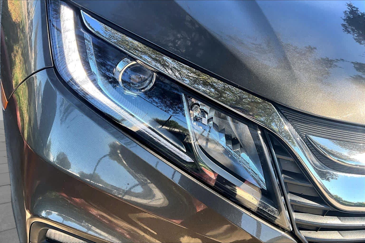 Used 2018 Honda Odyssey EX image 27