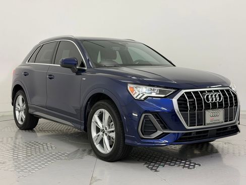 Certified 2024 Audi Q3 2.0T Premium w/ Convenience Package image 6