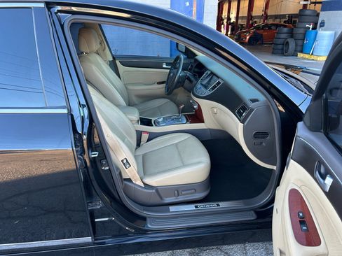 Used 2013 Hyundai Genesis 5.0 R-Spec image 28