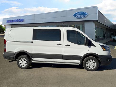 Used 2024 Ford Transit 250 Low Roof w/ Exterior Upgrade Package image 3