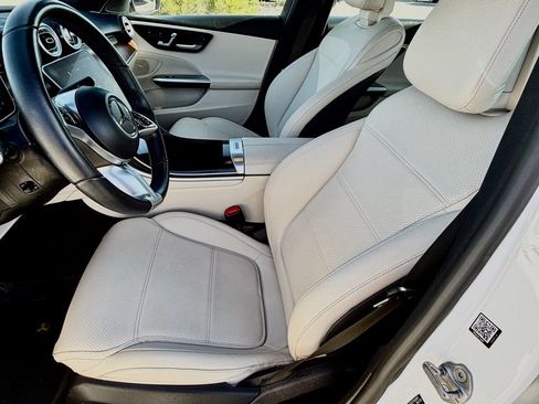 Used 2023 Mercedes-Benz C 300 Sedan image 19