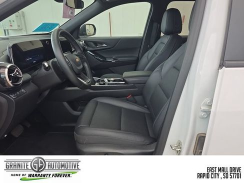 Used 2026 Chevrolet Equinox LT w/ Convenience Package II AWD/4WD image 10