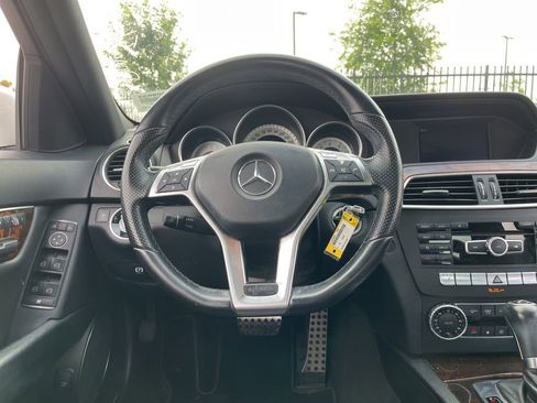 Used 2013 Mercedes-Benz C 250 Sedan image 15