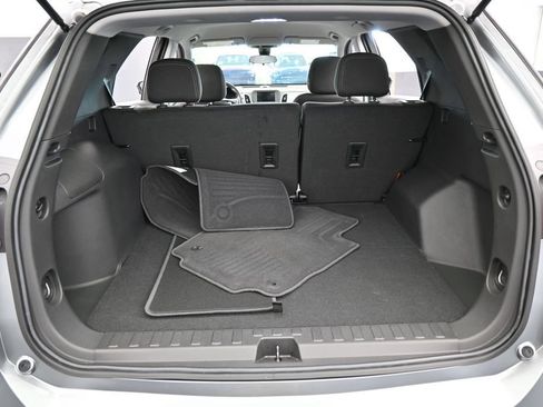 Used 2024 Chevrolet Equinox LS FWD image 31