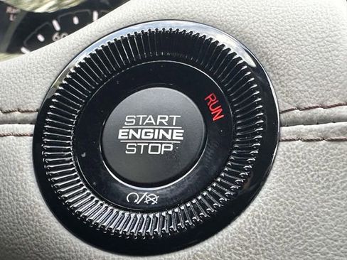 Certified 2022 Jeep Compass Limited image 42