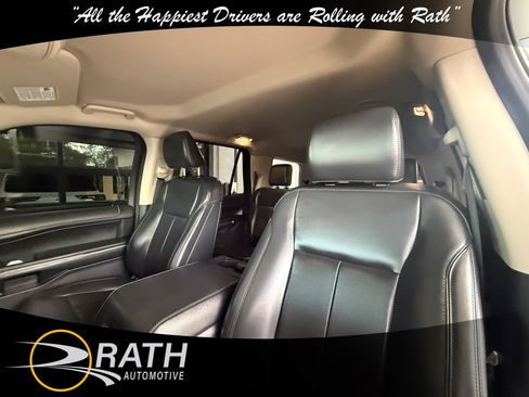 Used 2022 Ford Expedition XLT AWD/4WD image 12