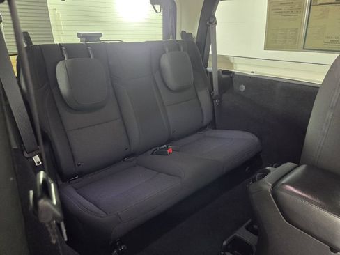 Used 2022 Jeep Wrangler Sport AWD/4WD image 30