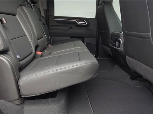 New 2026 GMC Sierra 2500 SLT w/ SLT Premium Package image 17