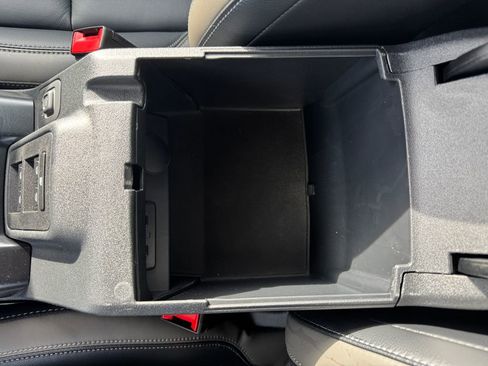 Used 2025 Ford Bronco Outer Banks image 31