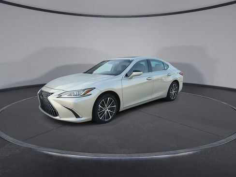 Used 2025 Lexus ES 350 w/ Premium Package FWD image 4