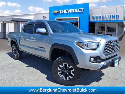 Used 2023 Toyota Tacoma TRD Off-Road AWD/4WD image 1