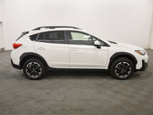 Used 2023 Subaru Crosstrek 2.0i Premium image 9