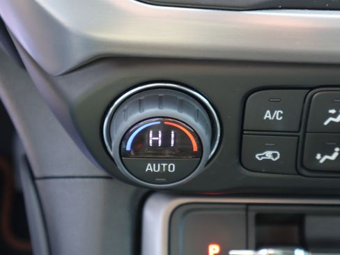 Used 2023 GMC Acadia AT4 w/ Preferred Package image 34