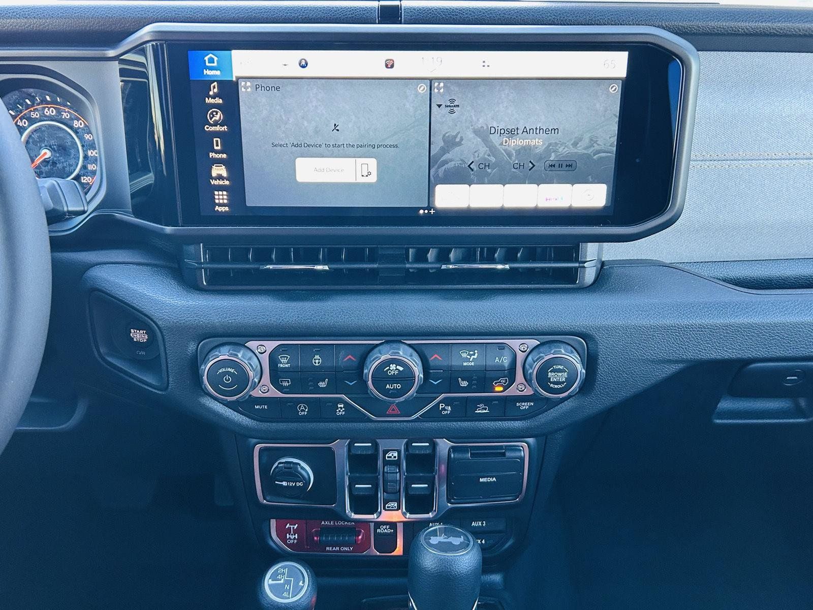 New 2025 Jeep Wrangler Unlimited Sport AWD/4WD image 24