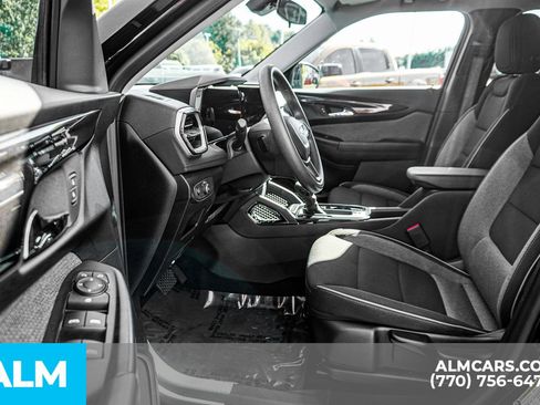 Used 2025 Chevrolet TrailBlazer LT image 22