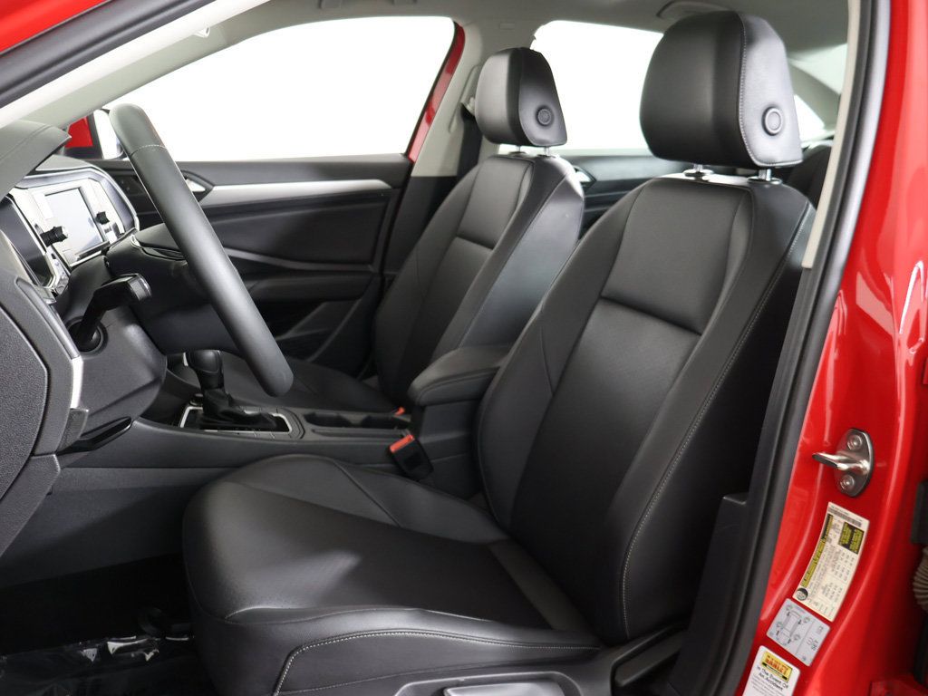 Used 2020 Volkswagen Jetta SE w/ SE Cold Weather Package FWD image 30