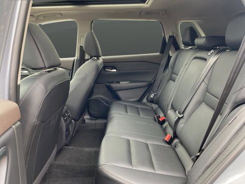 Used 2023 Nissan Rogue SL image 28