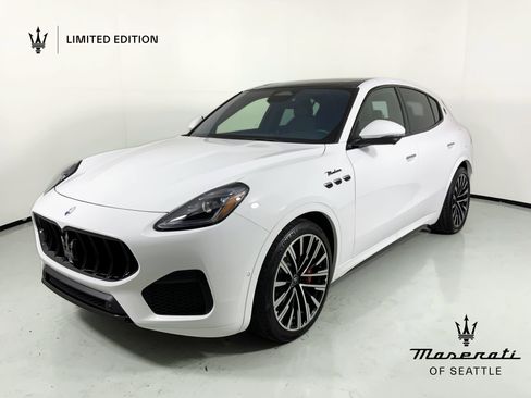 Certified 2023 Maserati Grecale Modena image 1