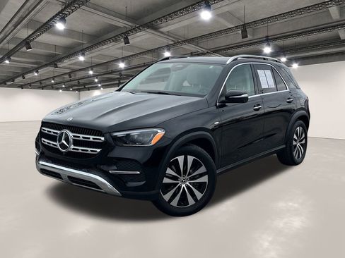 Used 2025 Mercedes-Benz GLE 450e 4MATIC image 1