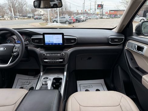 Used 2020 Ford Explorer Limited image 36