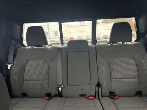 Used 2023 RAM 1500 Big Horn image 24