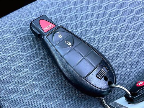 Used 2017 RAM 1500 Express image 14