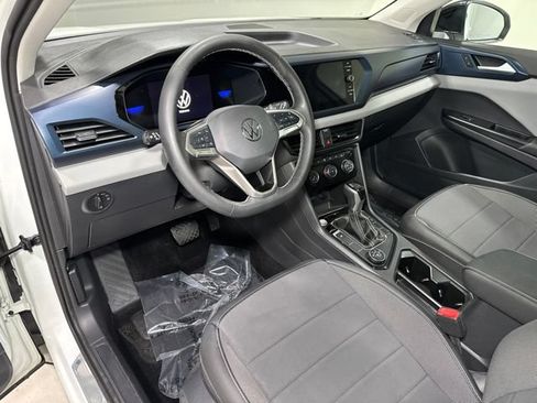 Used 2023 Volkswagen Taos SE w/ Panoramic Sunroof Package AWD/4WD image 12