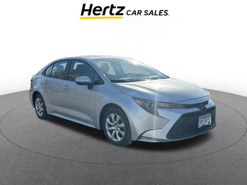 Used 2025 Toyota Corolla LE image 1