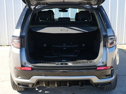 Used 2021 Land Rover Discovery Sport SE R-Dynamic image 9