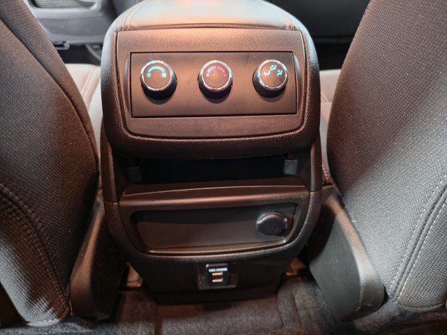 Used 2014 Chevrolet Traverse LT w/ All-Star Edition FWD image 17