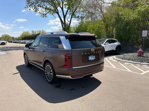 Certified 2026 Hyundai Palisade Calligraphy AWD/4WD image 3