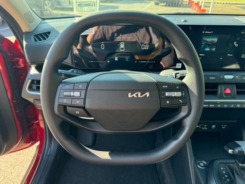 New 2025 Kia K4 FWD image 26