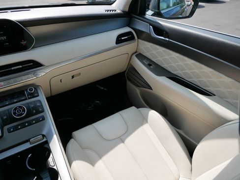 Used 2020 Hyundai Palisade Limited image 11