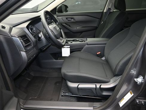 Used 2026 Nissan Rogue S image 13