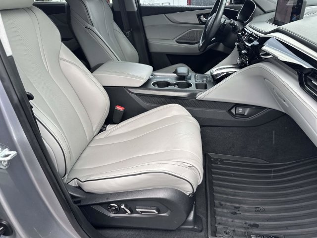 Used 2023 Acura MDX w/ Advance Package AWD/4WD image 11