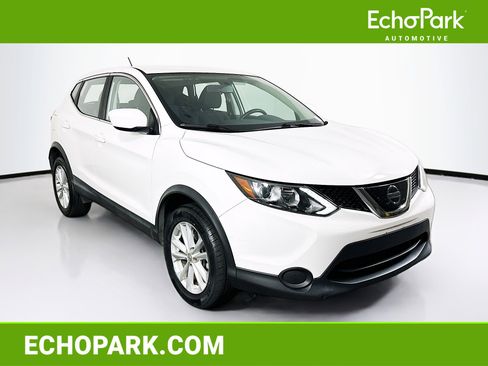 Used 2018 Nissan Rogue Sport S w/ S Appearance Package AWD/4WD image 1