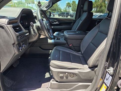 Used 2022 Chevrolet Tahoe Premier RWD image 4