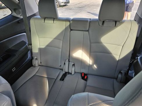 Used 2017 Honda Pilot Elite image 26
