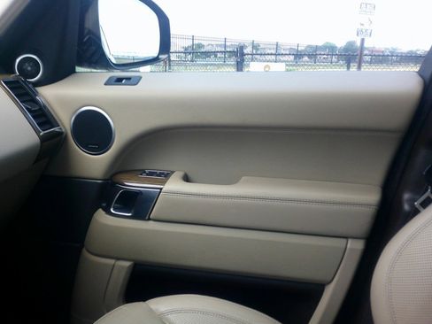 Used 2016 Land Rover Range Rover Sport Supercharged image 26