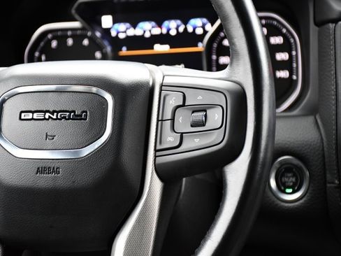 Used 2021 GMC Yukon Denali w/ Denali Premium Package image 29