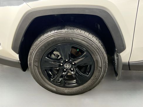 Used 2024 Toyota RAV4 XLE image 13