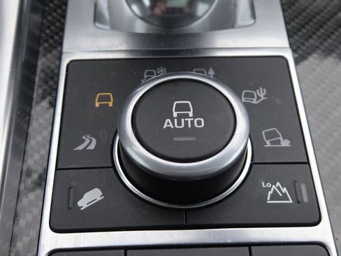 Used 2017 Land Rover Range Rover Sport SVR image 7