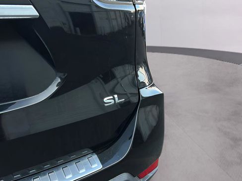 Used 2017 Nissan Rogue SL w/ SL Premium Package image 35