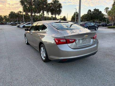 Used 2023 Chevrolet Malibu LT w/ Driver Confidence Package FWD image 3