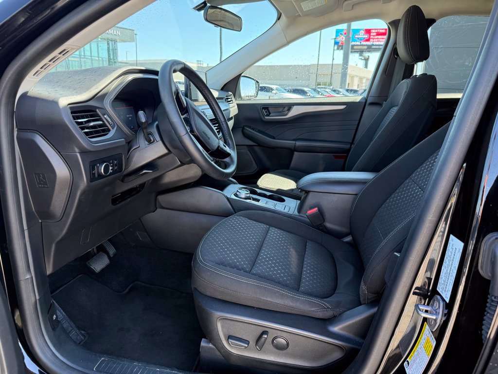 Used 2023 Ford Escape Active AWD/4WD image 11